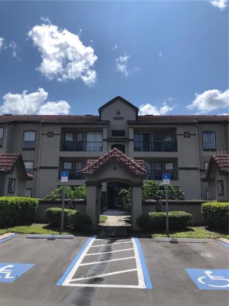 LAKEVIEW AT CALUSA TRACE