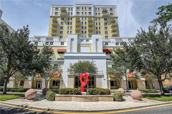 STATION SQUARE CONDO