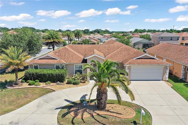 VILLAGES OF PARKWOOD