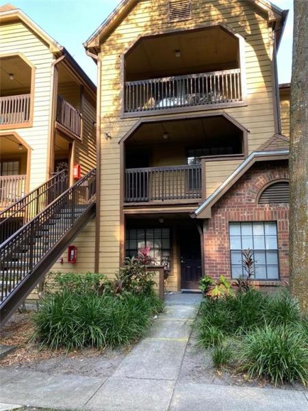 LAKEWOOD PARK A CONDOMINIUM