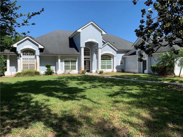 CRESCENT LAKE ESTATES