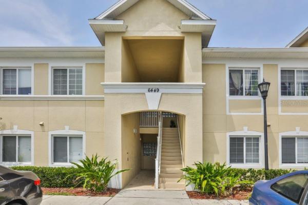 VILLAGES OF BLOOMINGDALE CONDO