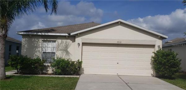 CARRIAGE POINTE PH 1