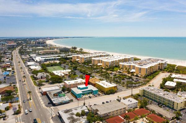 PACESETTER III CONDO