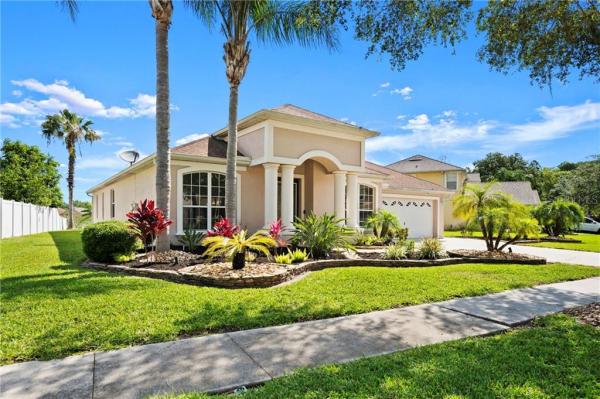 SUNCOAST LAKES PH 03