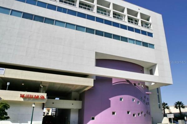 CITYSCAPE AT COURTHOUSE CENTRE