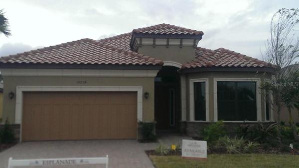 ESPLANADE @ ARTISAN LAKES