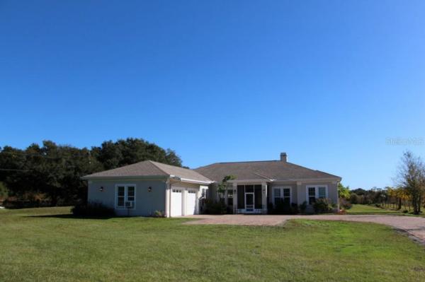 LOS LIRIOS DEL VALLE