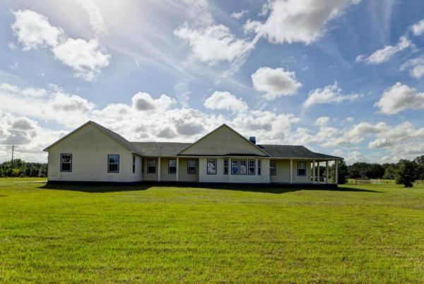 ZEPHYRHILLS COLONY CO