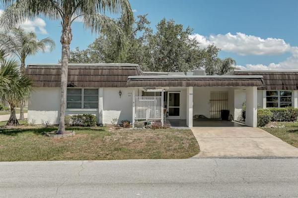 GLEN OAKS RIDGE VILLAS 1