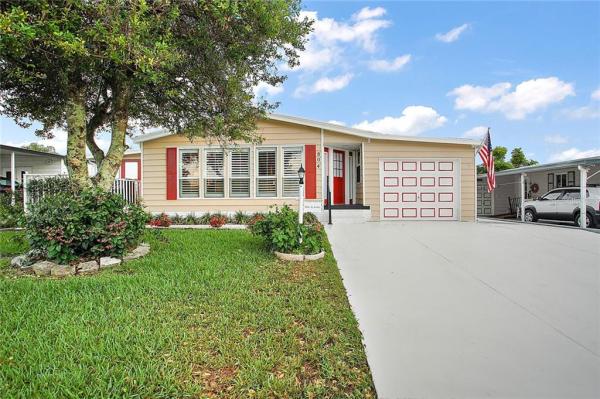 LADY LAKE ORANGE BLOSSOM GARDENS UNIT 09