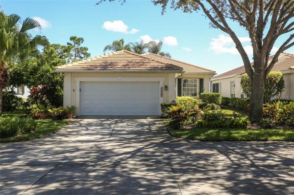 PATIOS 01 ST ANDREWS PARK AT PLANTATION