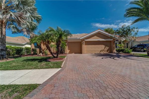 STONEYBROOK AT VENICE