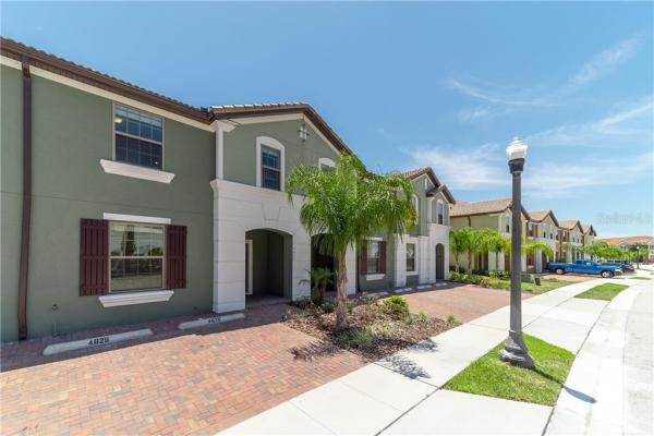 SOLTERRA OAKMONT TOWNHOMES