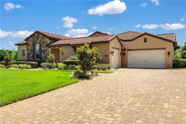 LAKE CYPRESS COVE PH 03