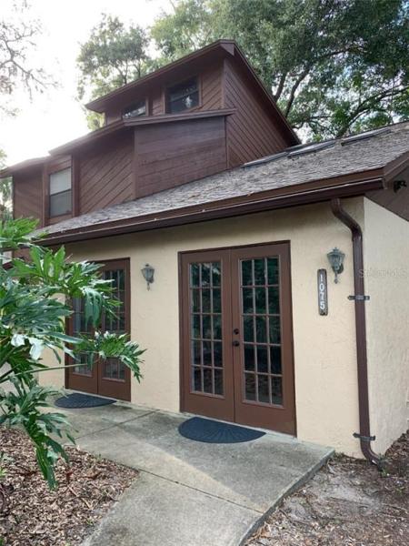 VINEYARD CONDO PH 01