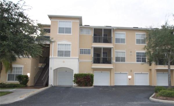 OXFORD PLACE AT TAMPA PALMS A