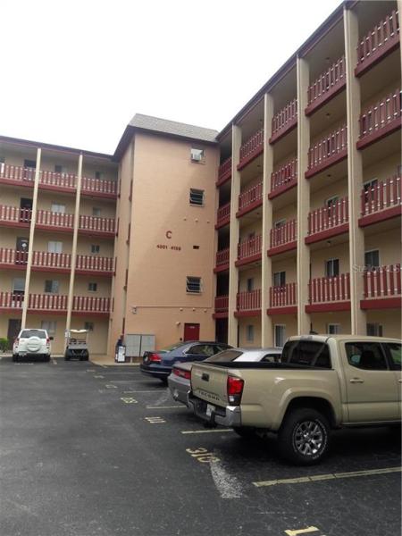 BAYSHORE ON THE LAKE CONDOMINIU