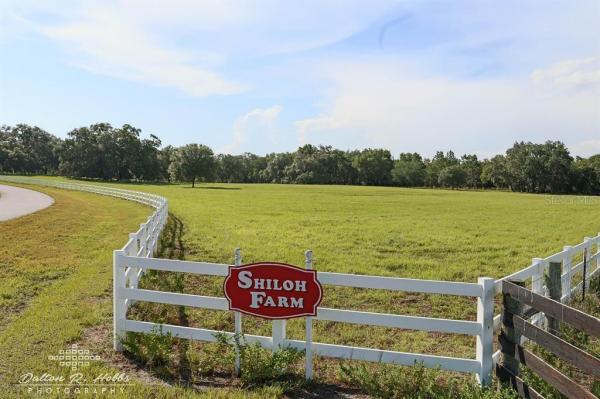 ROLLING OAKS ESTATES