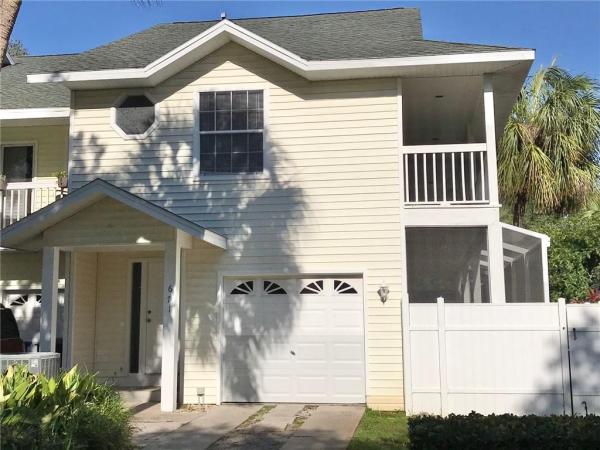 BROADWAY PALMS CONDO