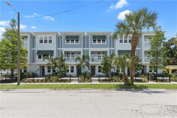 SOUTH TAMPANIA TOWNHOMES