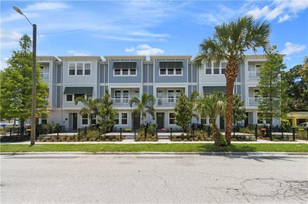 SOUTH TAMPANIA TOWNHOMES