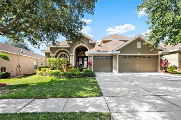 PLANTATION PALMS PH 05