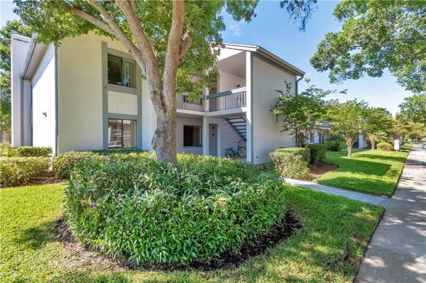 EAST LAKE WOODLANDS CONDO