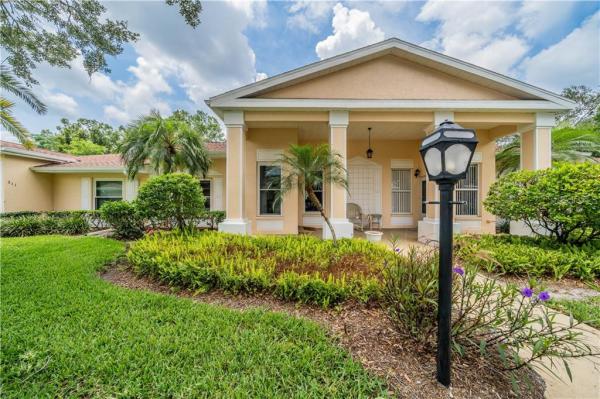 THE KNOLLS OF KINGS POINT III