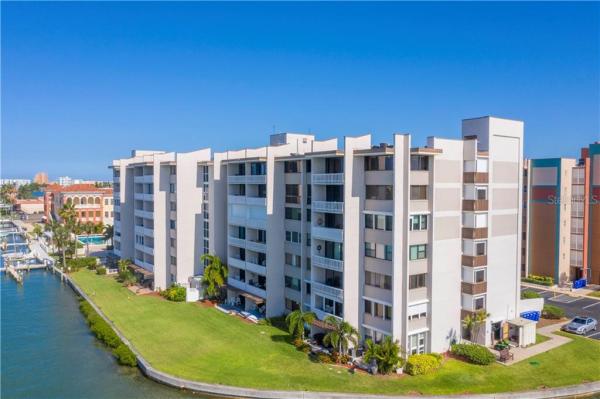 TREASURE ISLAND TENNIS & YACHT CLUB