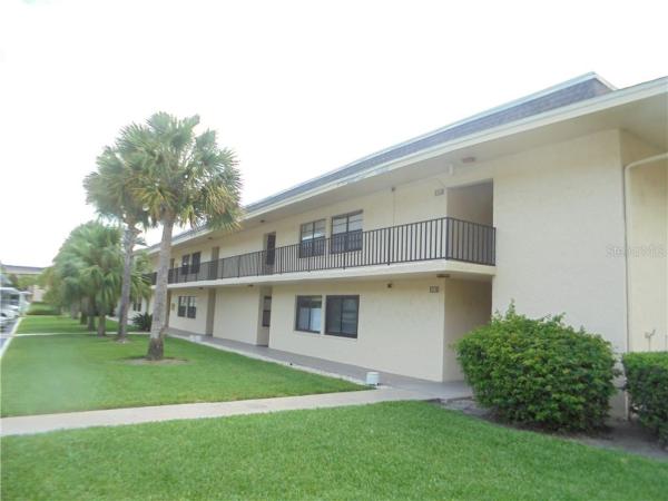 VILLAS DE GOLF CONDO