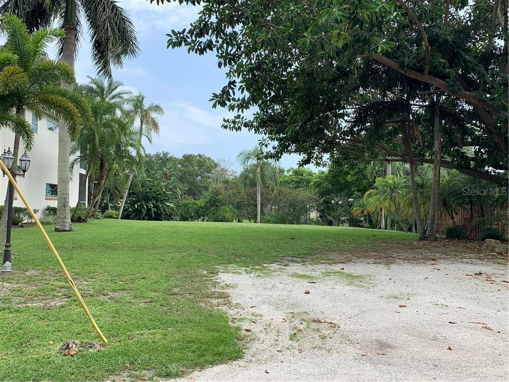 PINELLAS FARMS - фото