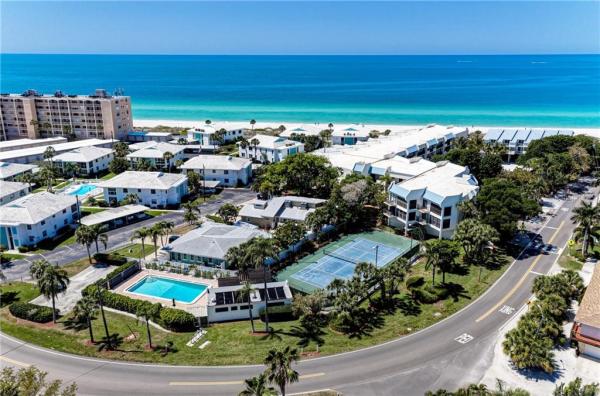 SUN PLAZA WEST CONDO