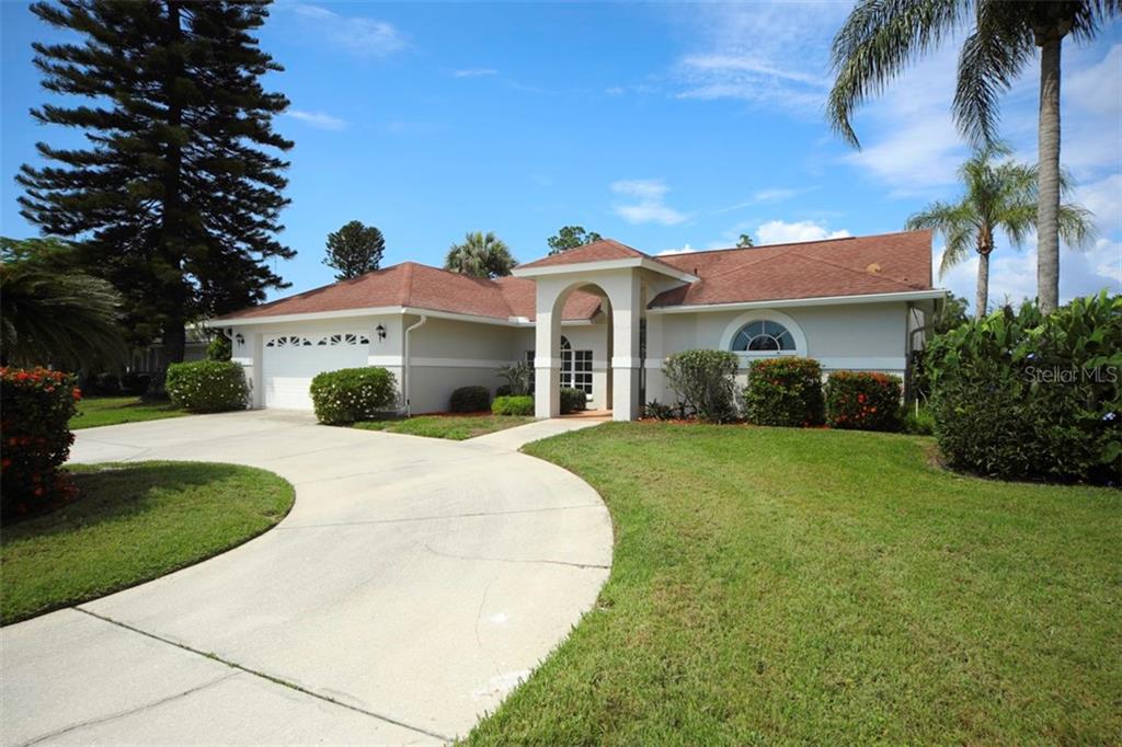 DESOTO LAKES COUNTRY CLUB COLON - фото