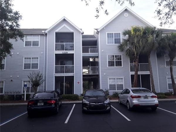 GABLES AT LAKESIDE CONDO