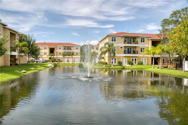 REGENCY PALMS CONDOS BLDG 1