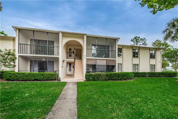 PINE RIDGE AT LAKE TARPON VILLAGE