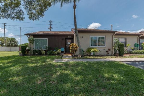 HOLIDAY LAKE VILLAS CONDO