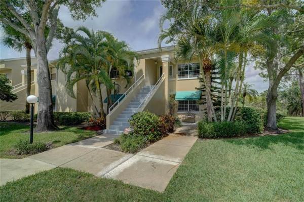 CLOISTERS AT BARDMOOR