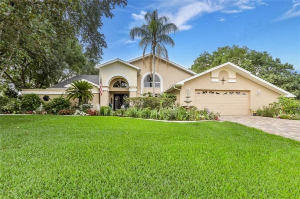 LAKE IN THE WOODS PH III