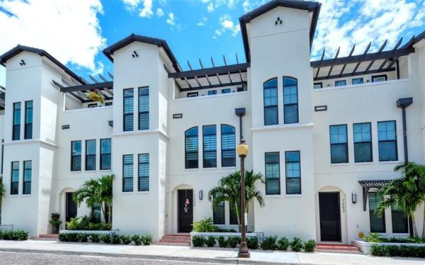 VALENCIA ROSEMARY PLACE TWNHMS