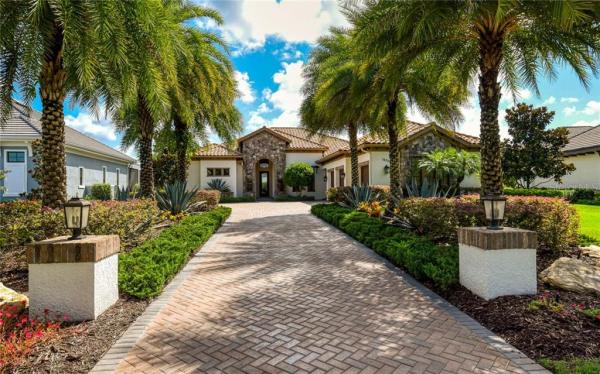 LAKE CLUB PH II UNIT 1-B