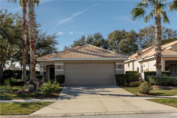 MOUNT DORA COUNTRY CLUB MOUNT DORA PH 02