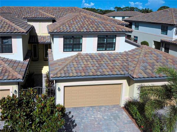 COACH HOMES 1 AT GRAN PARADISO