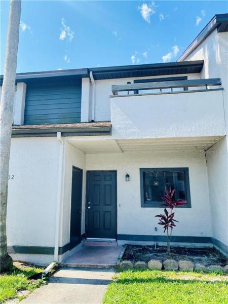 BUENAVENTURA LAKES GOLD COAST TWNHMS UNREC