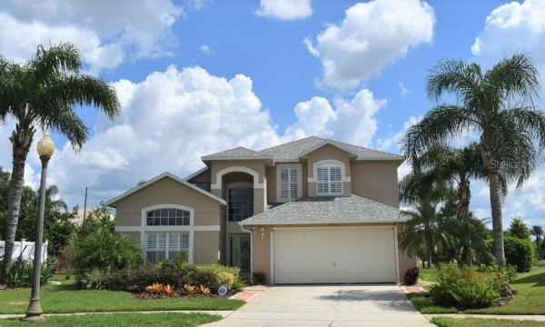 ROLLING HILLS ESTATES