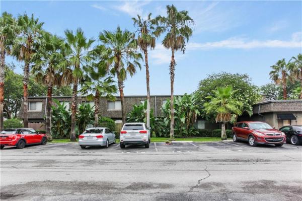 METRO MICHIGAN PARK CONDO