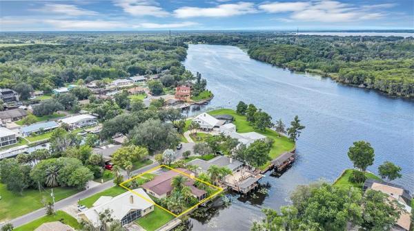 ST JOHNS RIVER ESTATES
