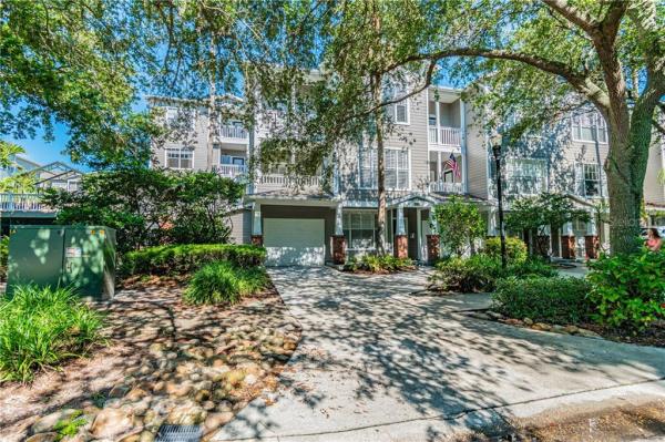 HYDE PARK WALK A CONDO