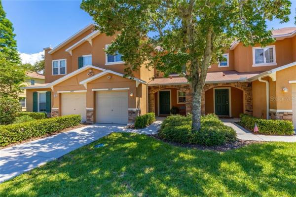 ST CHARLES PLACE PH 04